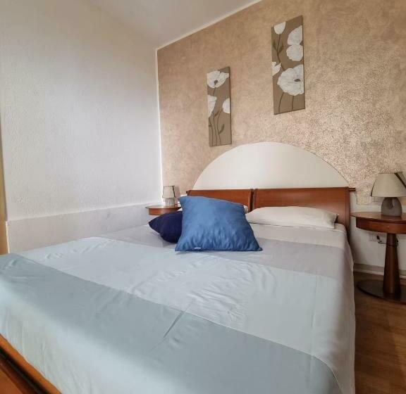 اتاق استاندارد سه نفره, B&b Verzavò