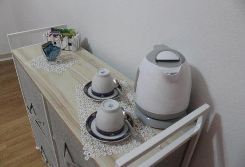 اتاق استاندارد سه نفره, B&b Verzavò