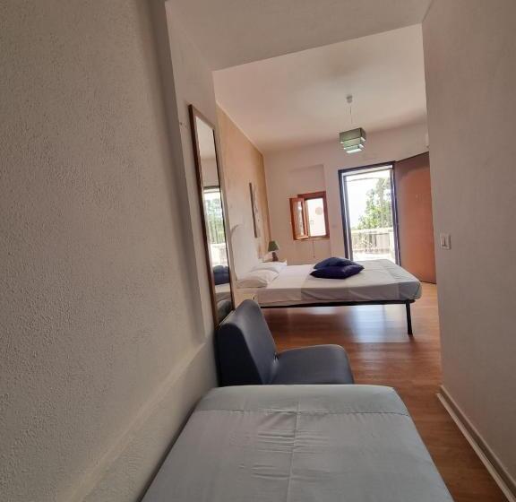 اتاق استاندارد سه نفره, B&b Verzavò