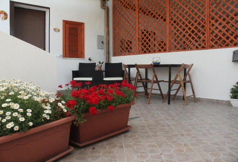 اتاق استاندارد سه نفره, B&b Verzavò