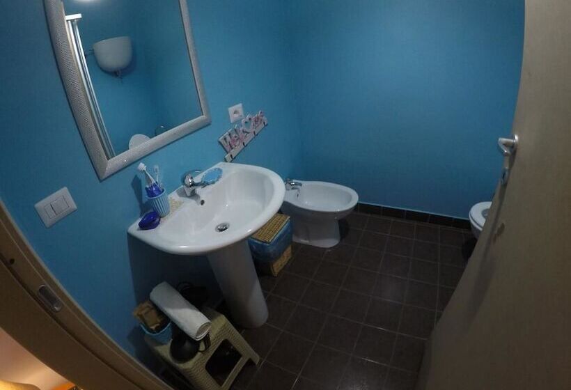 اتاق استاندارد سه نفره, B&b Verzavò
