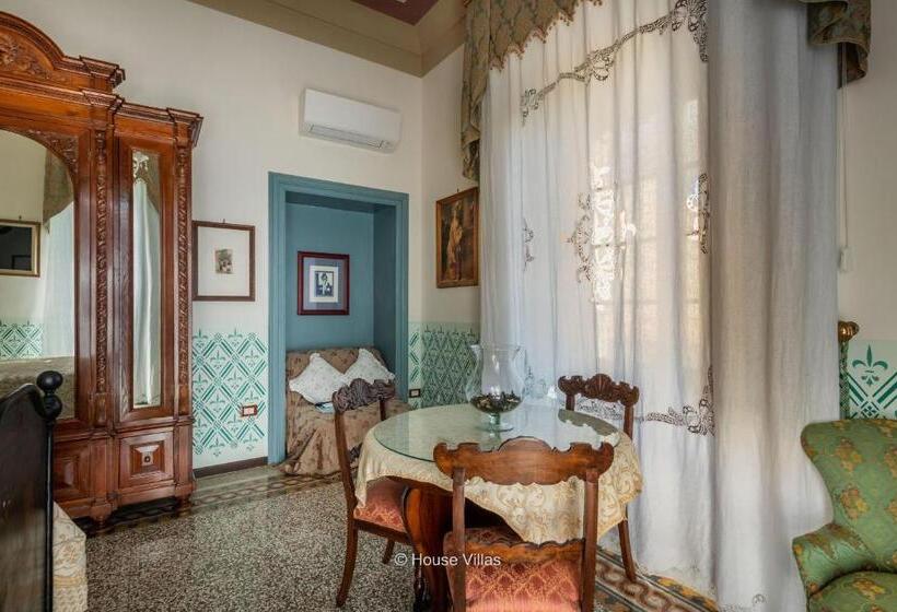 سوییت جونیور با چشم‌انداز دریا, Villa Nicolaci   Liberty Suites