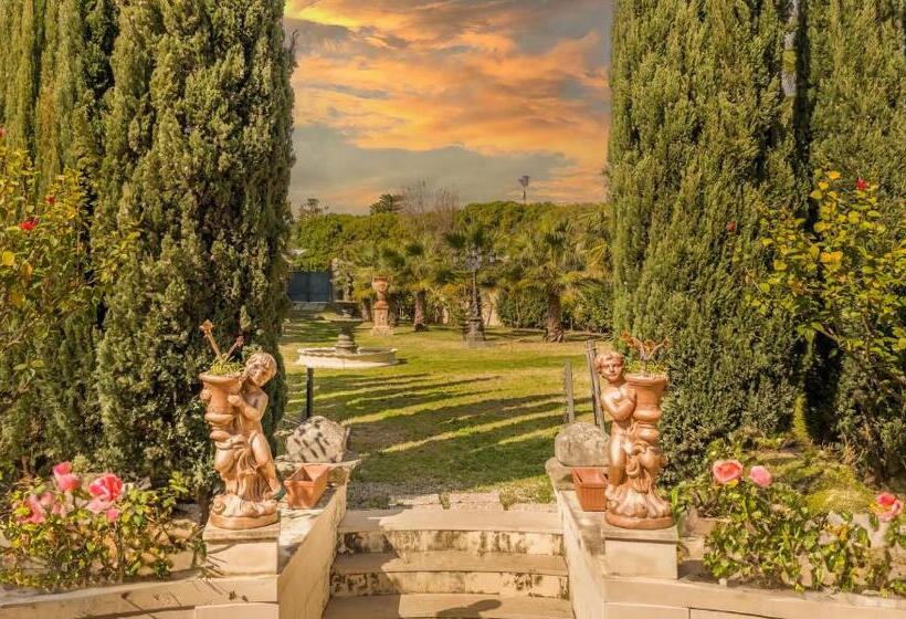 اتاق لوکس با چشم‌انداز باغ, Villa Nicolaci   Liberty Suites