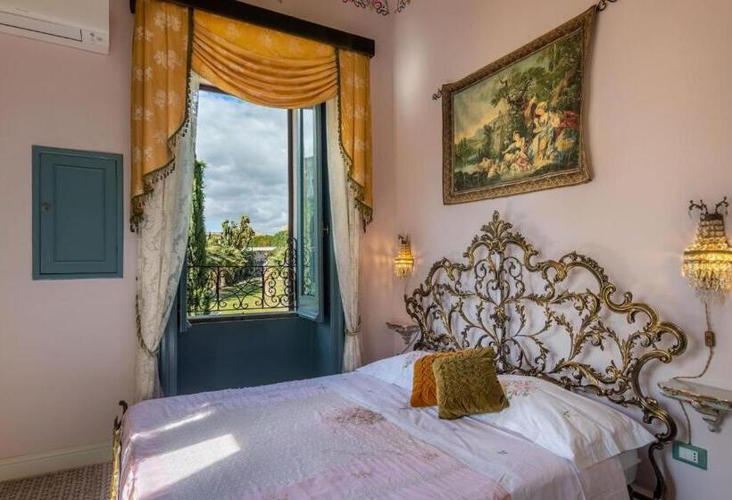 اتاق لوکس با بالکن و چشم‌انداز دریا, Villa Nicolaci   Liberty Suites