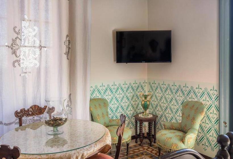 سوییت جونیور با چشم‌انداز دریا, Villa Nicolaci   Liberty Suites