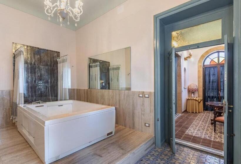 سوئیت با تخت بزرگ, Villa Nicolaci   Liberty Suites