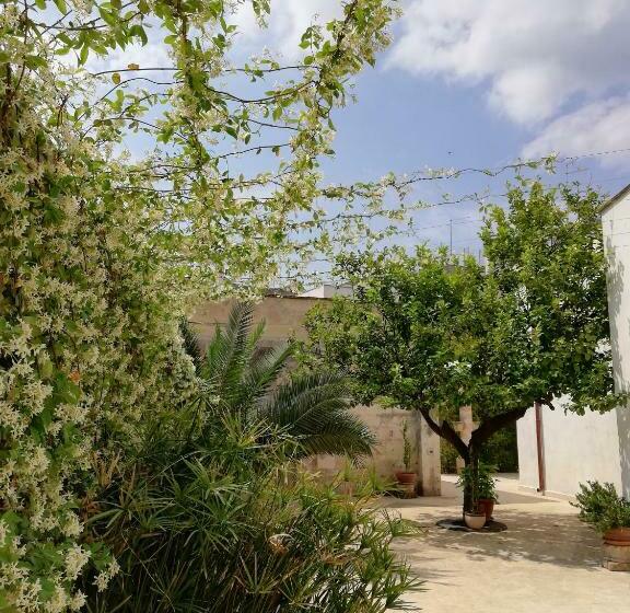 سوییت, Agorà Suites & Apartments