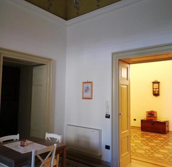سوییت, Agorà Suites & Apartments
