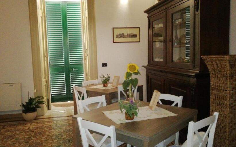 سوییت, Agorà Suites & Apartments