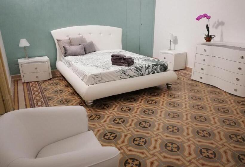 سوییت, Agorà Suites & Apartments