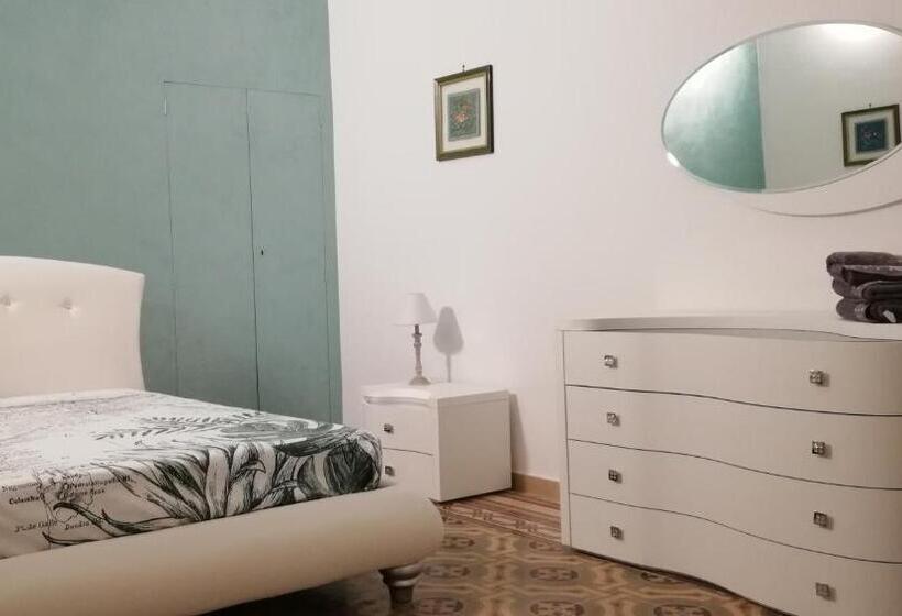سوییت, Agorà Suites & Apartments
