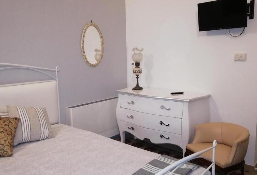 سوییت, Agorà Suites & Apartments