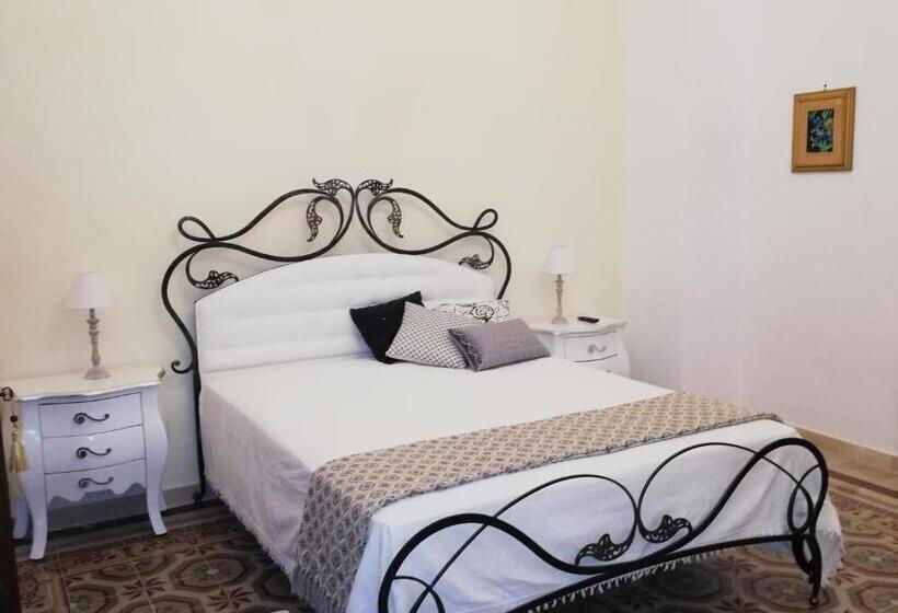 سوییت, Agorà Suites & Apartments