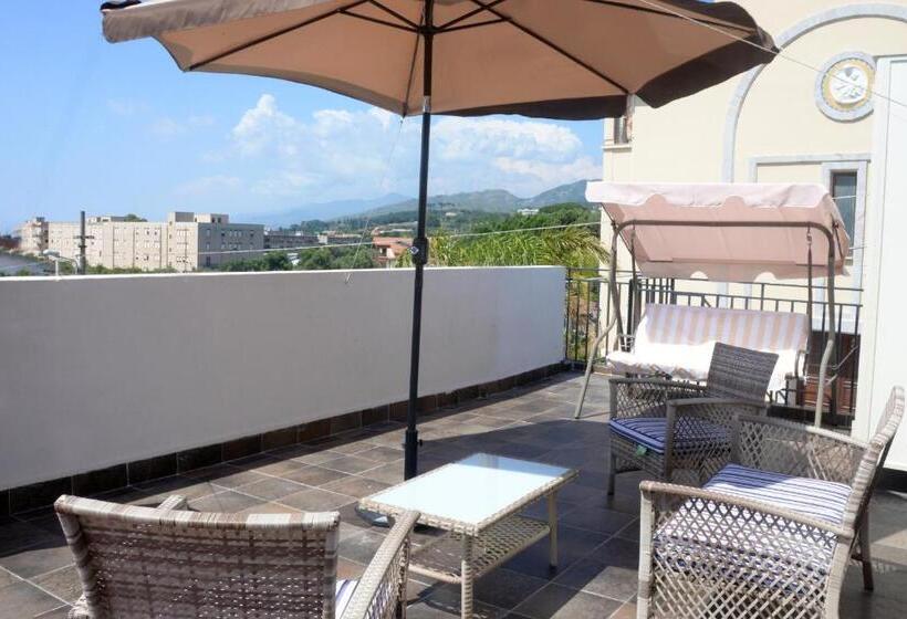 اتاق استاندارد, B&b Caffelletto  Papardo