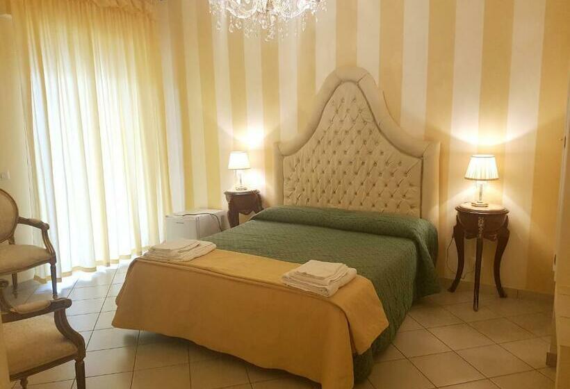 اتاق استاندارد چهار تخته, B&b Torre Dei Saraceni