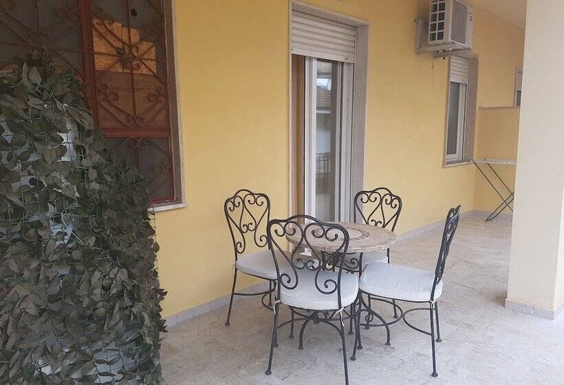 اتاق استاندارد چهار تخته, B&b Torre Dei Saraceni