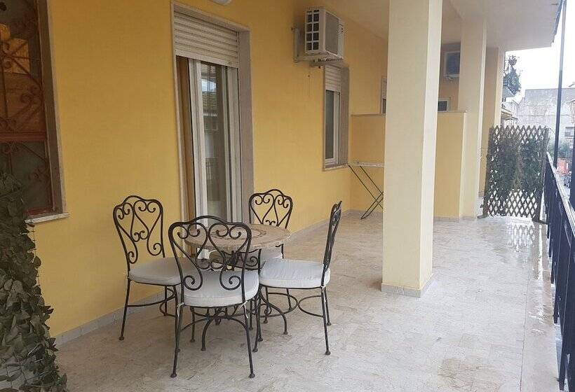 اتاق استاندارد چهار تخته, B&b Torre Dei Saraceni