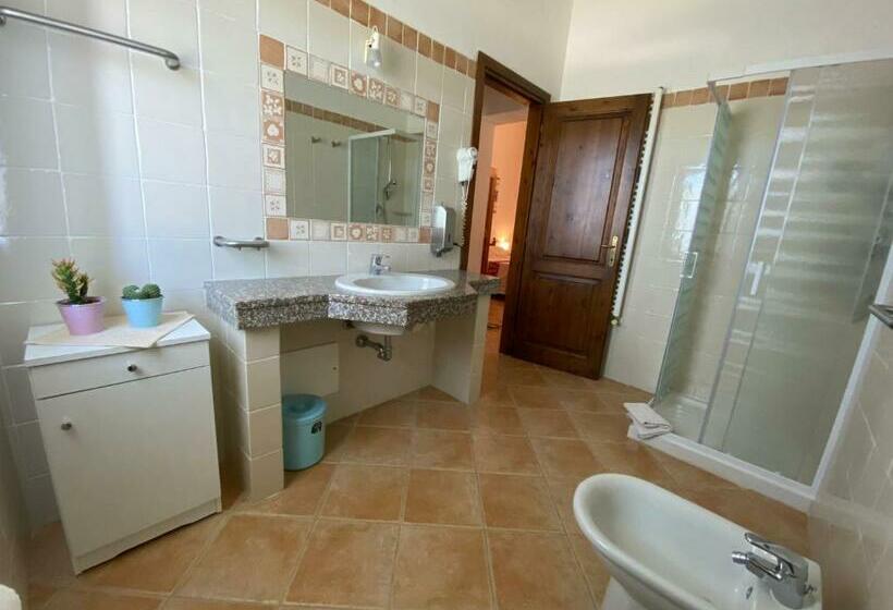 اتاق لوکس, Agriturismo Lu Branu
