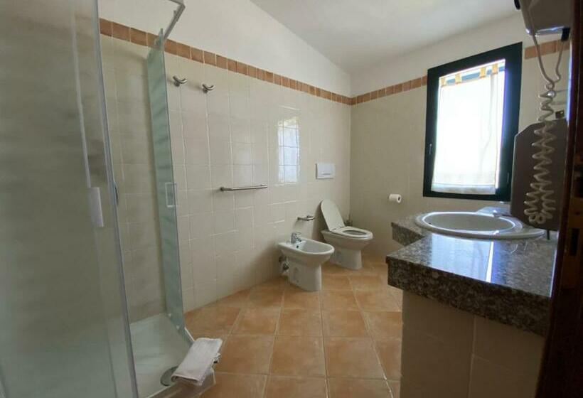 اتاق لوکس, Agriturismo Lu Branu