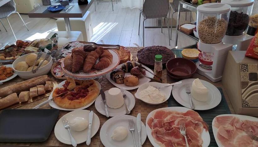 اتاق لوکس, La Terrazza Sul Mare