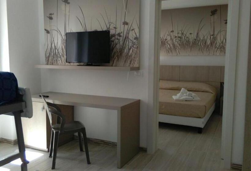 اتاق لوکس چهار تخته, La Terrazza Sul Mare