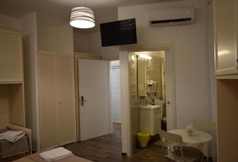 اتاق سوپریور خانوادگی, Domus Al Corso B&b