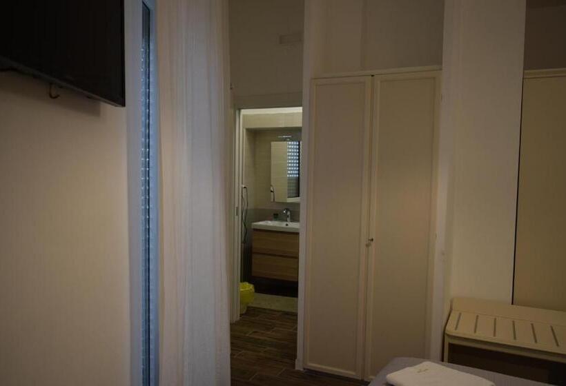 اتاق استاندارد با تراس, Domus Al Corso B&b