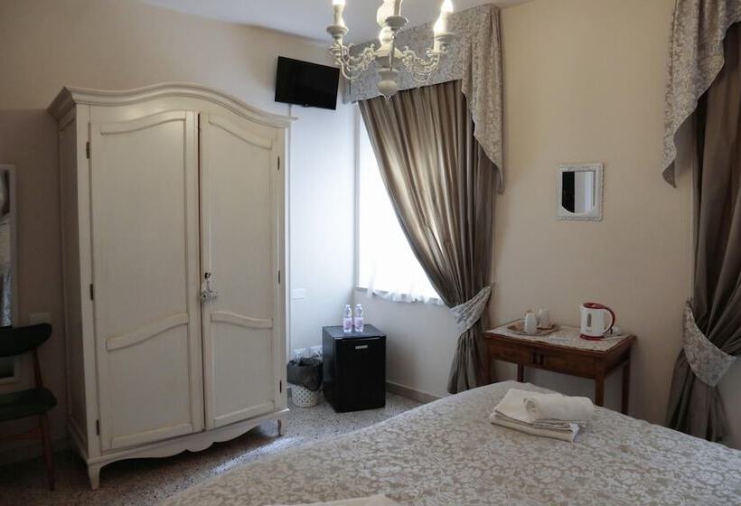 اتاق استاندارد, Le Finestre Sul Borgo Rooms