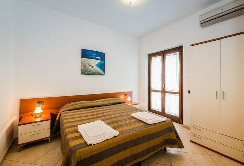 آپارتمان 2 خوابه با چشم‌انداز دریا, Villaggio Punta Alice Srl