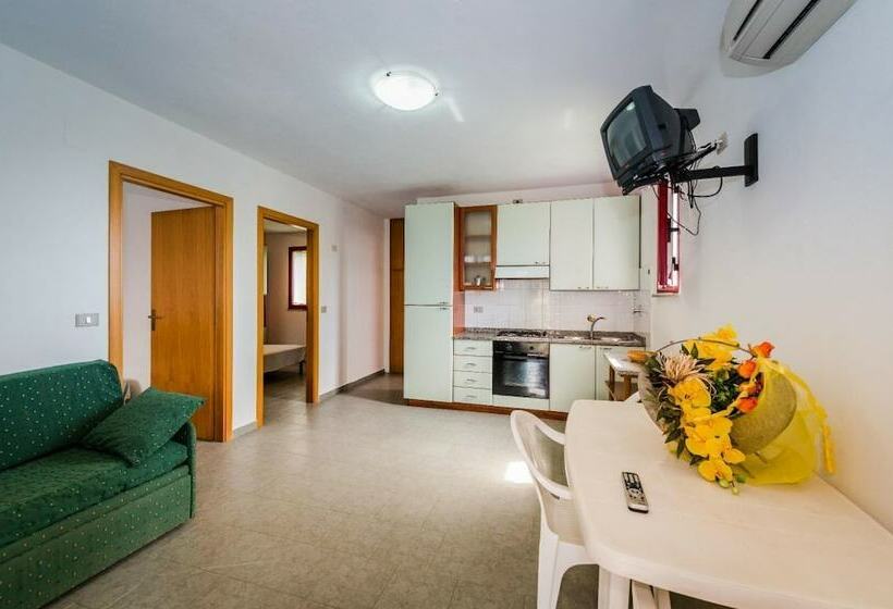 آپارتمان 2 خوابه با چشم‌انداز دریا, Villaggio Punta Alice Srl