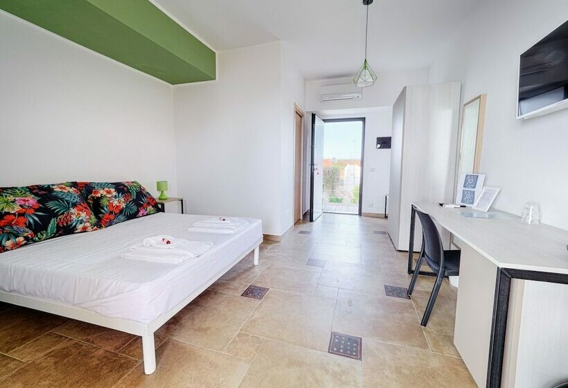 اتاق سوپریور با چشم‌انداز دریا, B&b Il Varo A Mare