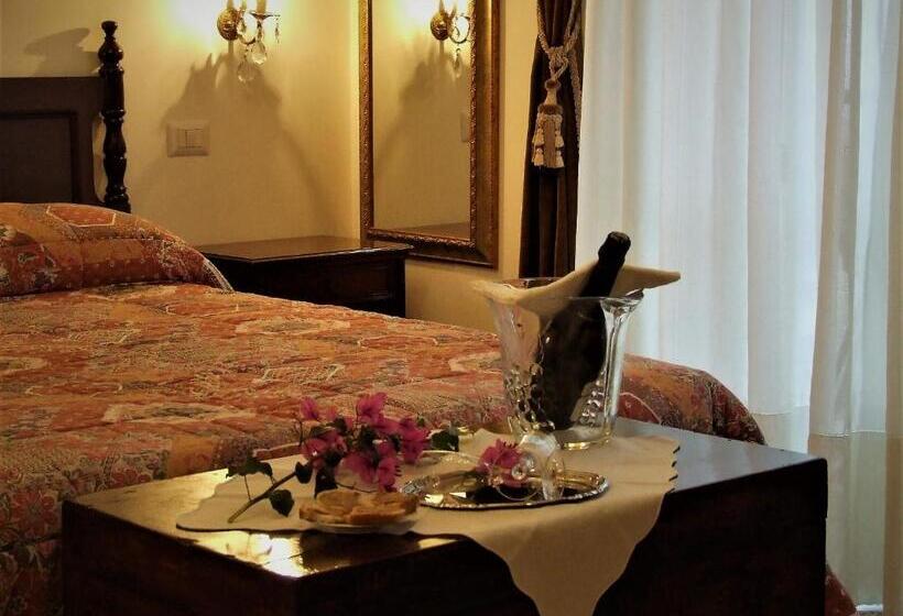 سوییت جونیور با بالکن, Casa Cipriani