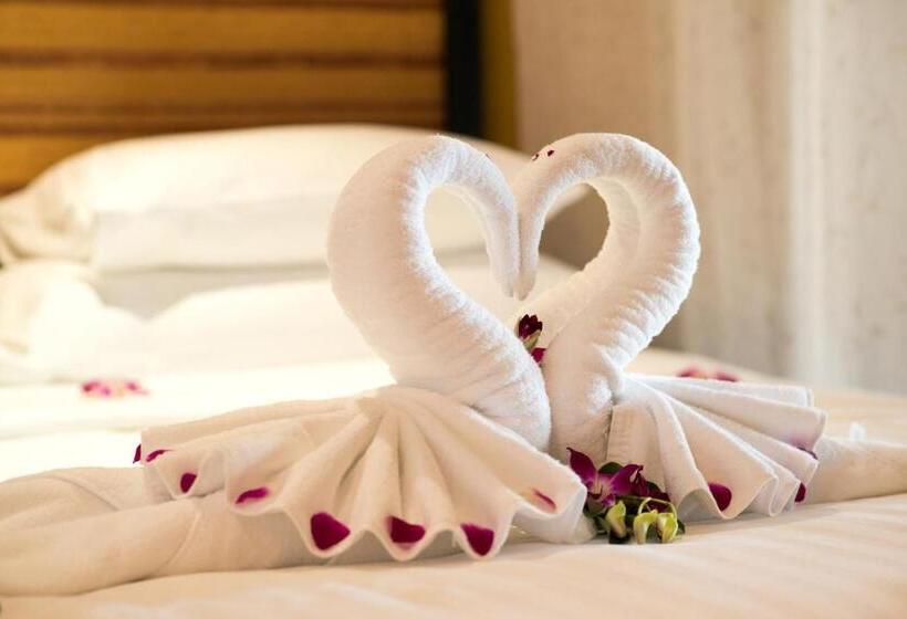 ویلای یک اتاق خوابه با استخر شنا, Andaman White Beach Resort   Sha Plus