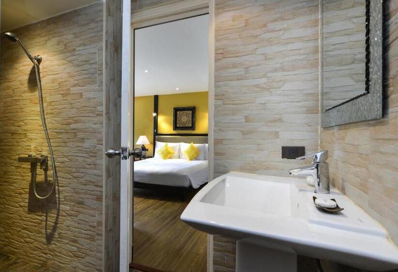 اتاق سوپریور با چشم‌انداز دریا, Andaman White Beach Resort   Sha Plus