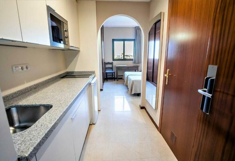 إستوديو قياسى, Apart Myramar Fuengirola