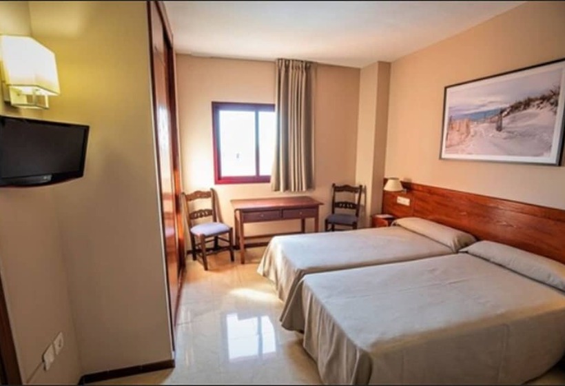 إستوديو قياسى, Apart Myramar Fuengirola