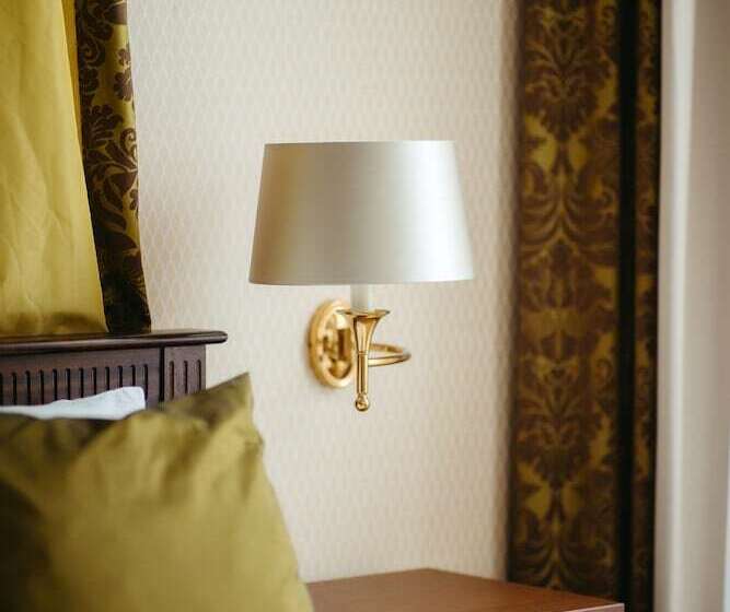 اتاق لوکس, Grand Hotel Karel V