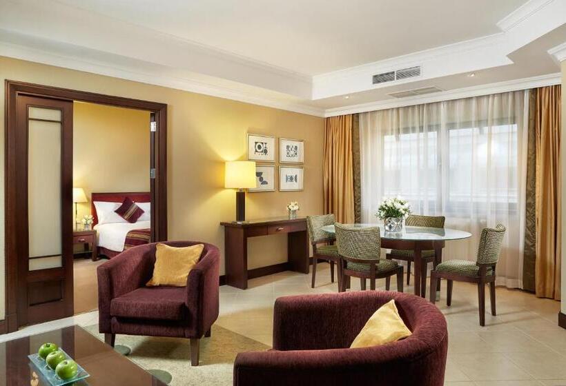 Номер Deluxe, Corinthia  Budapest