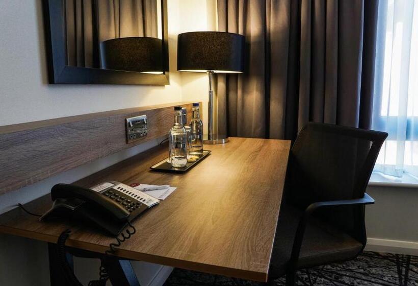 Club Room King Bed, Crowne Plaza Liverpool City Centre, An Ihg