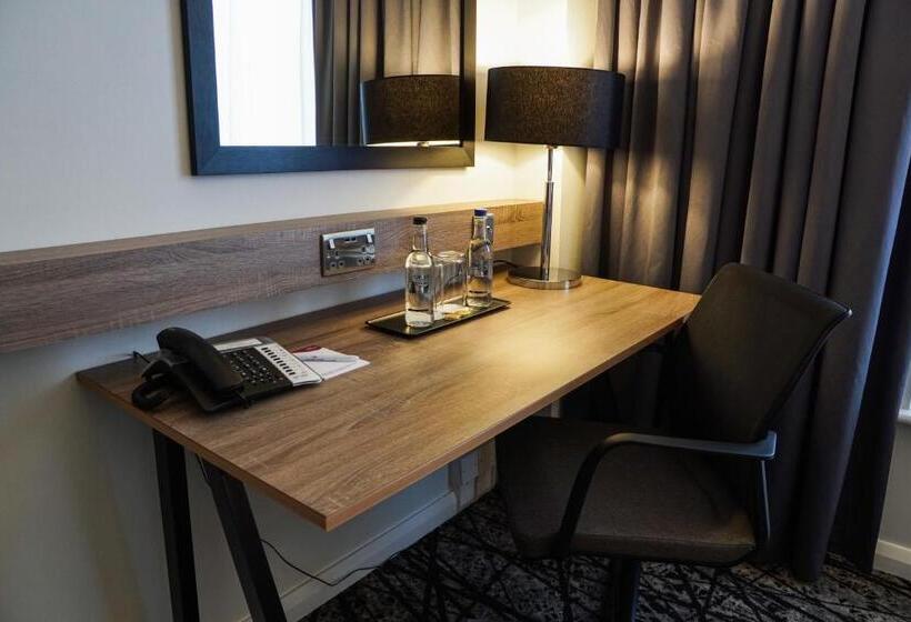 Habitación Familiar, Crowne Plaza Liverpool City Centre