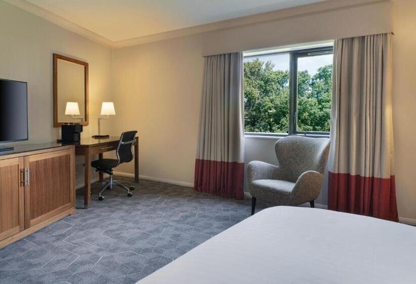 חדר סופריור מיטת קווין, Delta Hotels By Marriott Peterborough