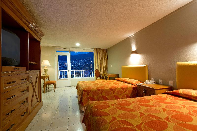 اتاق استاندارد با چشم‌انداز کوهستان, Krystal Beach Acapulco