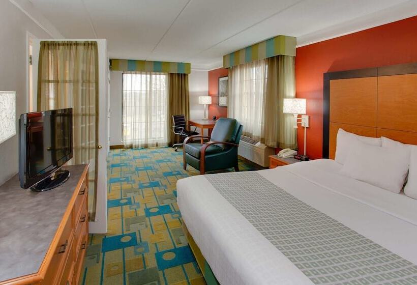 デラックスルーム, La Quinta Inn By Wyndham Pittsburgh Airport