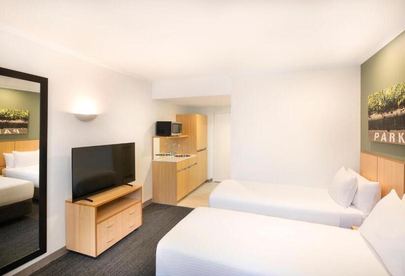 quarto Deluxe Adaptado para Deficientes Físicos, Mercure Melbourne Southbank