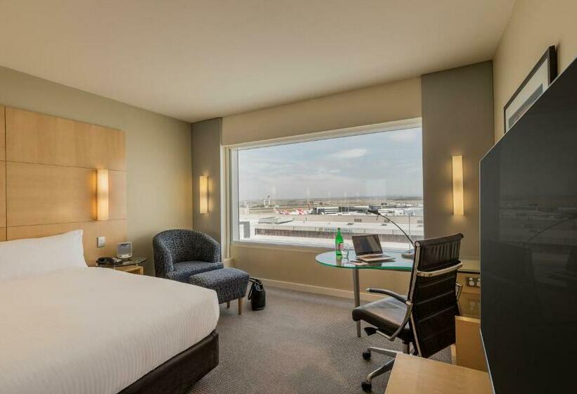 اتاق استاندارد با تخت بزرگ, Parkroyal Melbourne Airport