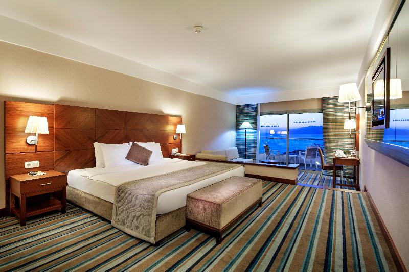اتاق سوپریور با چشم‌انداز دریا, Pine Bay Holiday Resort