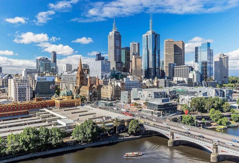 آپارتمان لوکس 1 خوابه, Quay West Suites Melbourne