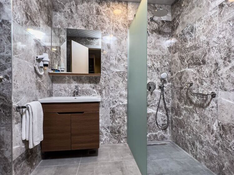 سوییت, Spa Hotel Colossae Thermal