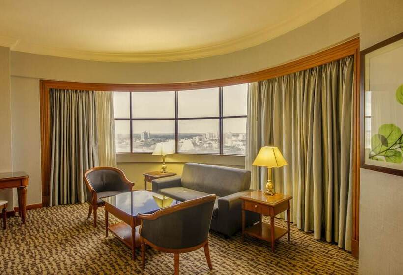 Suite, The Grand Renai