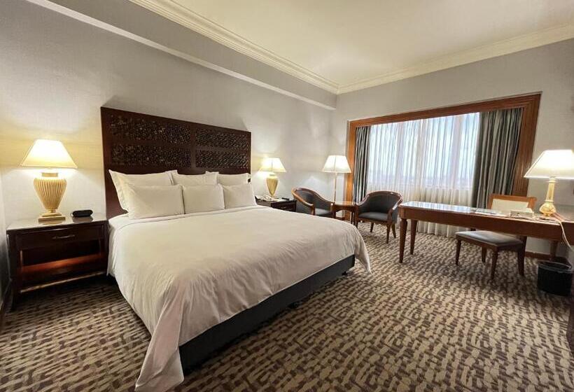 Deluxe Room King Size Bed, The Grand Renai